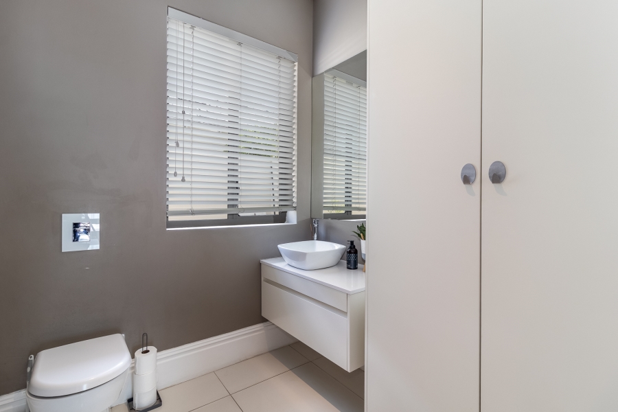 4 Bedroom Property for Sale in Pearl Valley at Val de Vie Western Cape